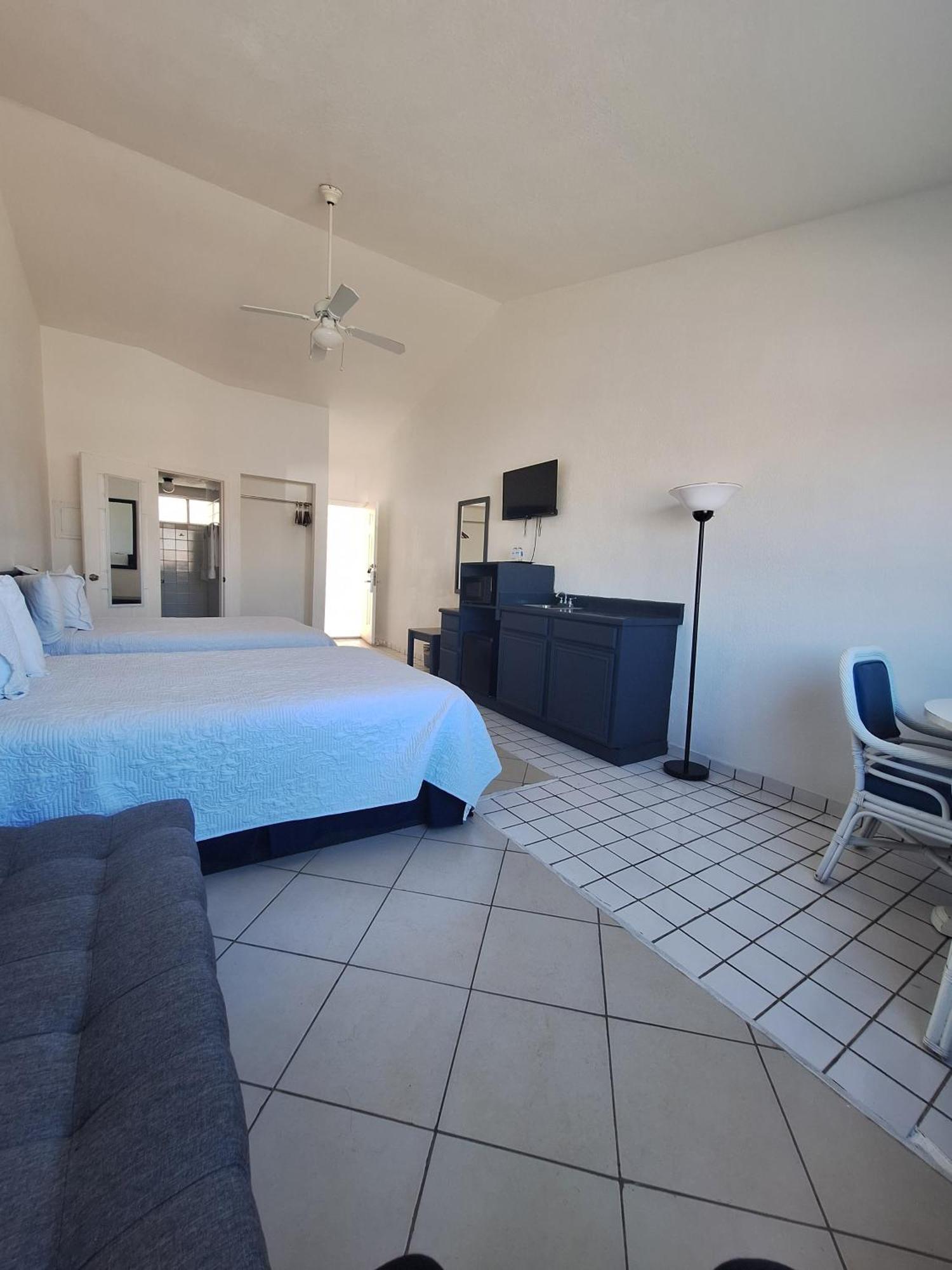 Playa Inn Rocky Point Екстериор снимка