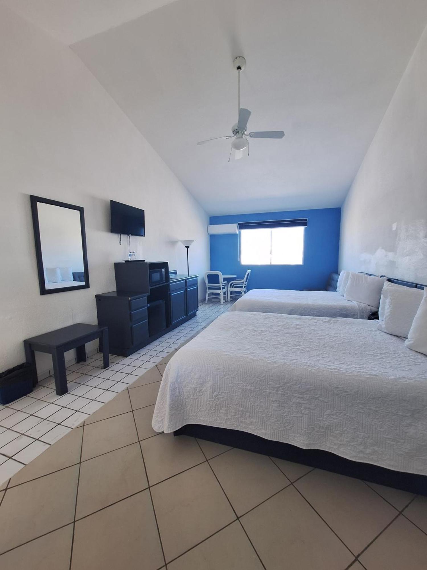 Playa Inn Rocky Point Екстериор снимка